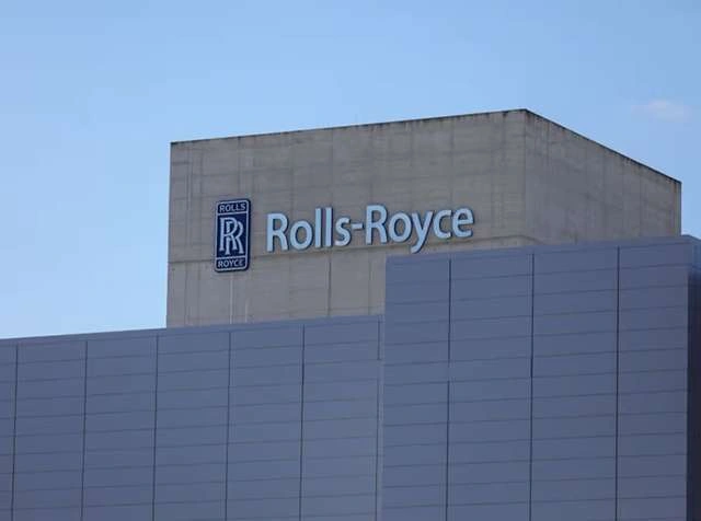 Rolls-Royce Shares Soar: £7bn Buyback & 2025 Profit Beat