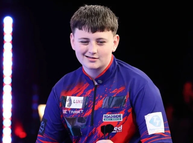 15-year-old Mitchell Lawrie wins at the famous Lakeside location,becoming him the youngest winner ever