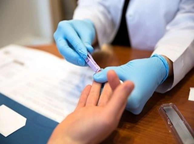 More HIV testing could help stop new cases in England by 2030