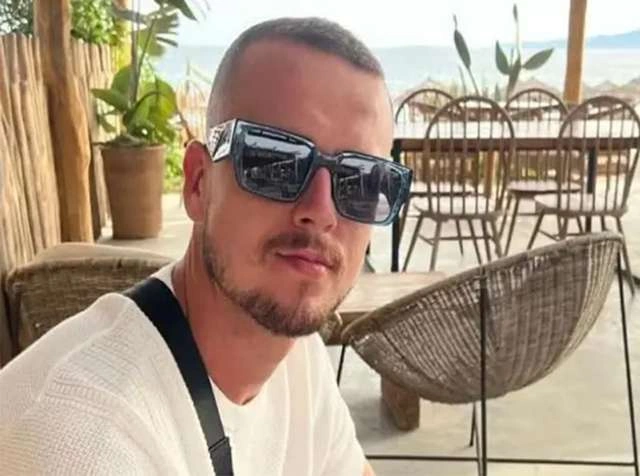 The family of a man who passed away during a vacation claims to have fresh proof of foul play